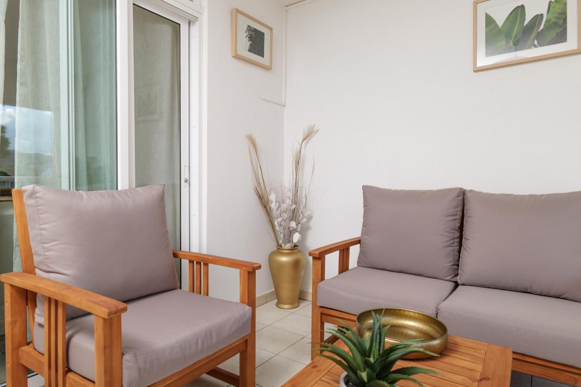 Appart. T3 Les Hauts De Madiana Schoelcher Exterior foto