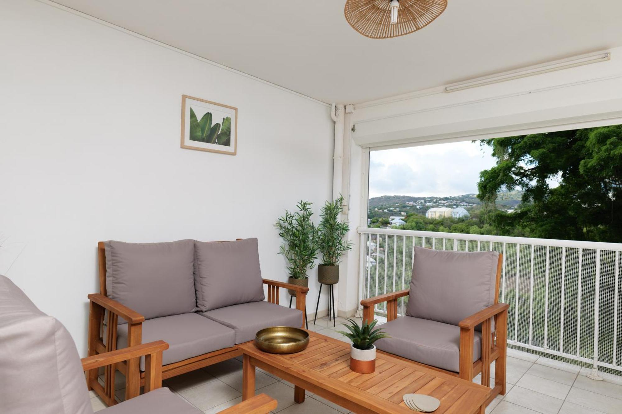 Appart. T3 Les Hauts De Madiana Schoelcher Exterior foto